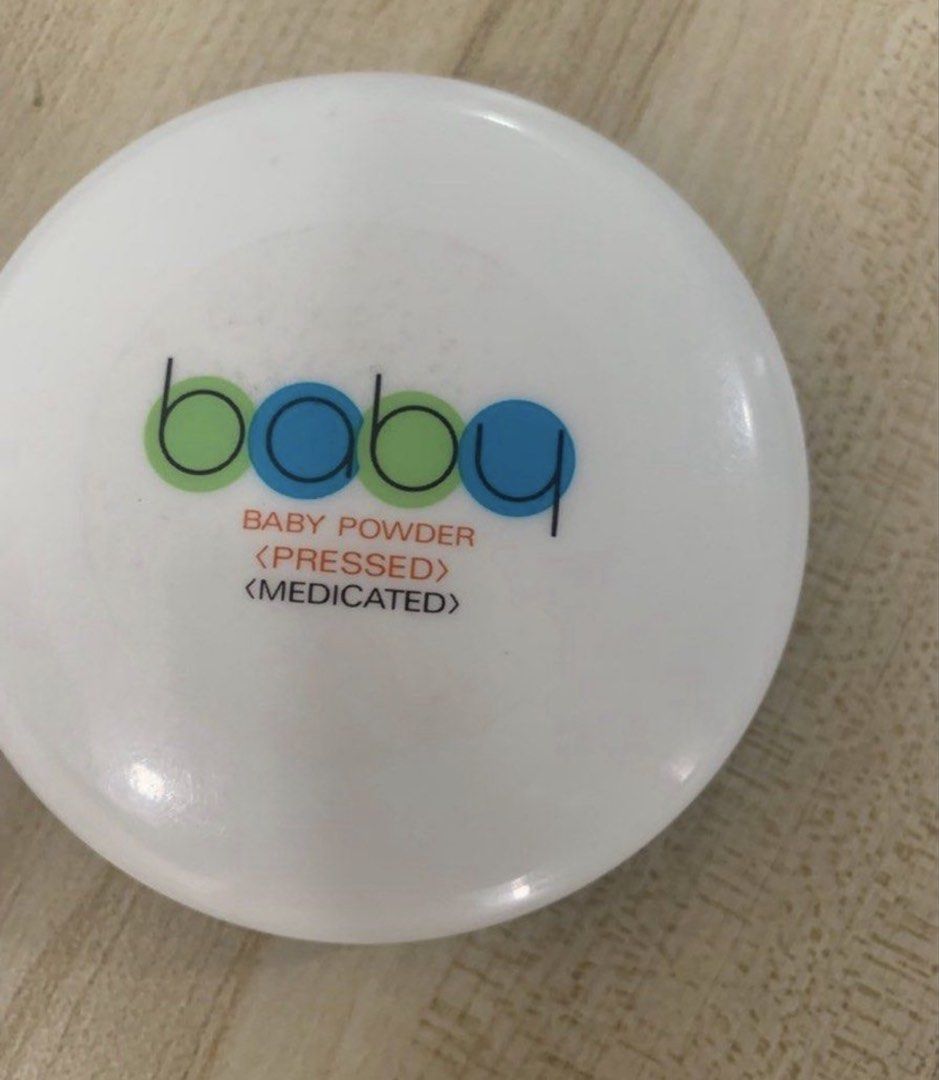 Baby Powder Pressed Medicated with Puff (Category: Makeup) located in Manila. Submitted by decluterthings888 (Listing ID 1459078004, Image 3). Description: - Medicated pressed baby powder - Includes puff applicator - Helps keep skin dry and smooth - Compact and easy to carry.