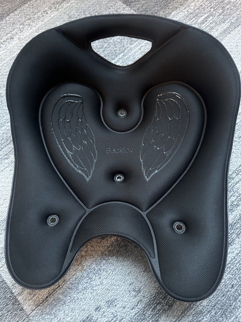 BackJoy SitSmart Angel Traction (Category: Braces, Support & Protection) located in Manila. Submitted by aprilkhnh (Listing ID 1458951719, Image 2). Description: .