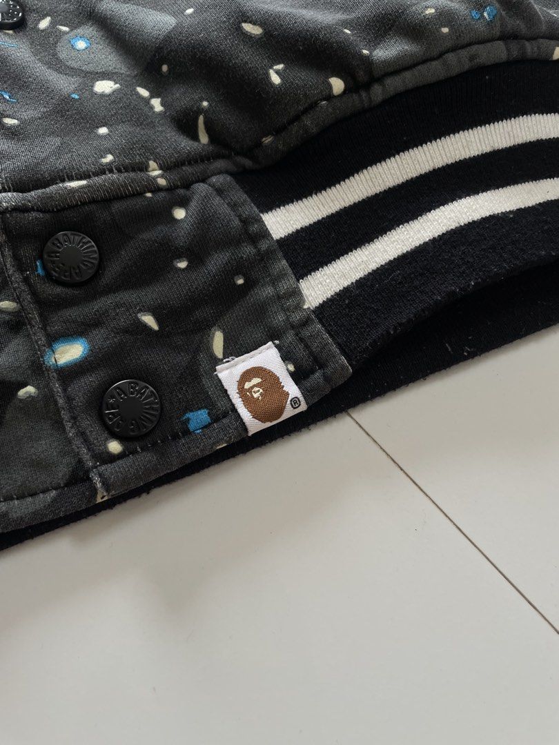 Bape Hoodie (Category: Hoodies) located in Baguio. Submitted by singlestitchbc (Listing ID 1458968352, Image 3). Description: .