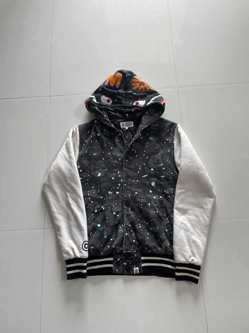 Bape Hoodie (Category: Hoodies) located in Baguio. Submitted by singlestitchbc (Listing ID 1458968352, Image 1). Description: .
