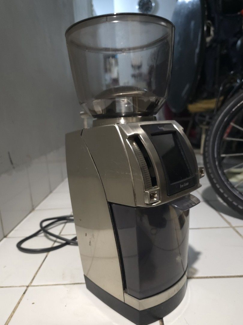 Baratza Brew Grinder (Category: Coffee Machines & Makers) located in San Juan City. Submitted by tedcoffe (Listing ID 1458962582, Image 2). Description: - Baratza Brew Grinder - Adjustable grind settings for various brewing methods (espresso, pour-over, French press, etc.) - Clear plastic hopper - Minor cosmetic scuffs on the body - Power cord included.