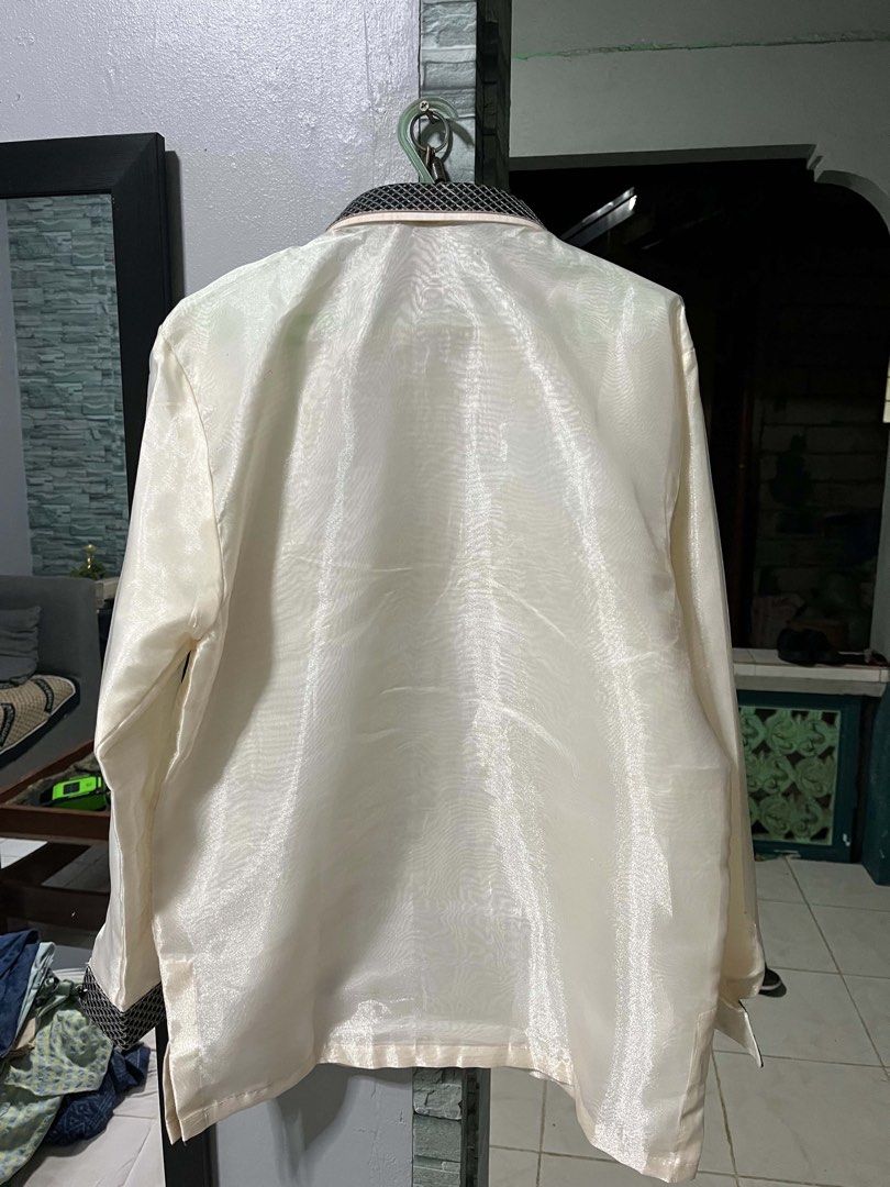 Barong Tagalog (Category: Formal Shirts) located in Cavite. Submitted by fastylux (Listing ID 1459011223, Image 2). Description: Only worn once and still in excellent condition..