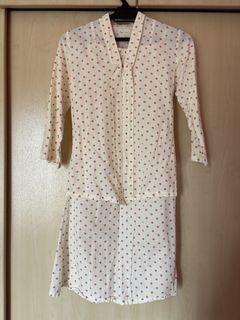 (Category: ) located in . Submitted by cle4rmycloset (Listing ID 1458946932, Image 1). Description: .