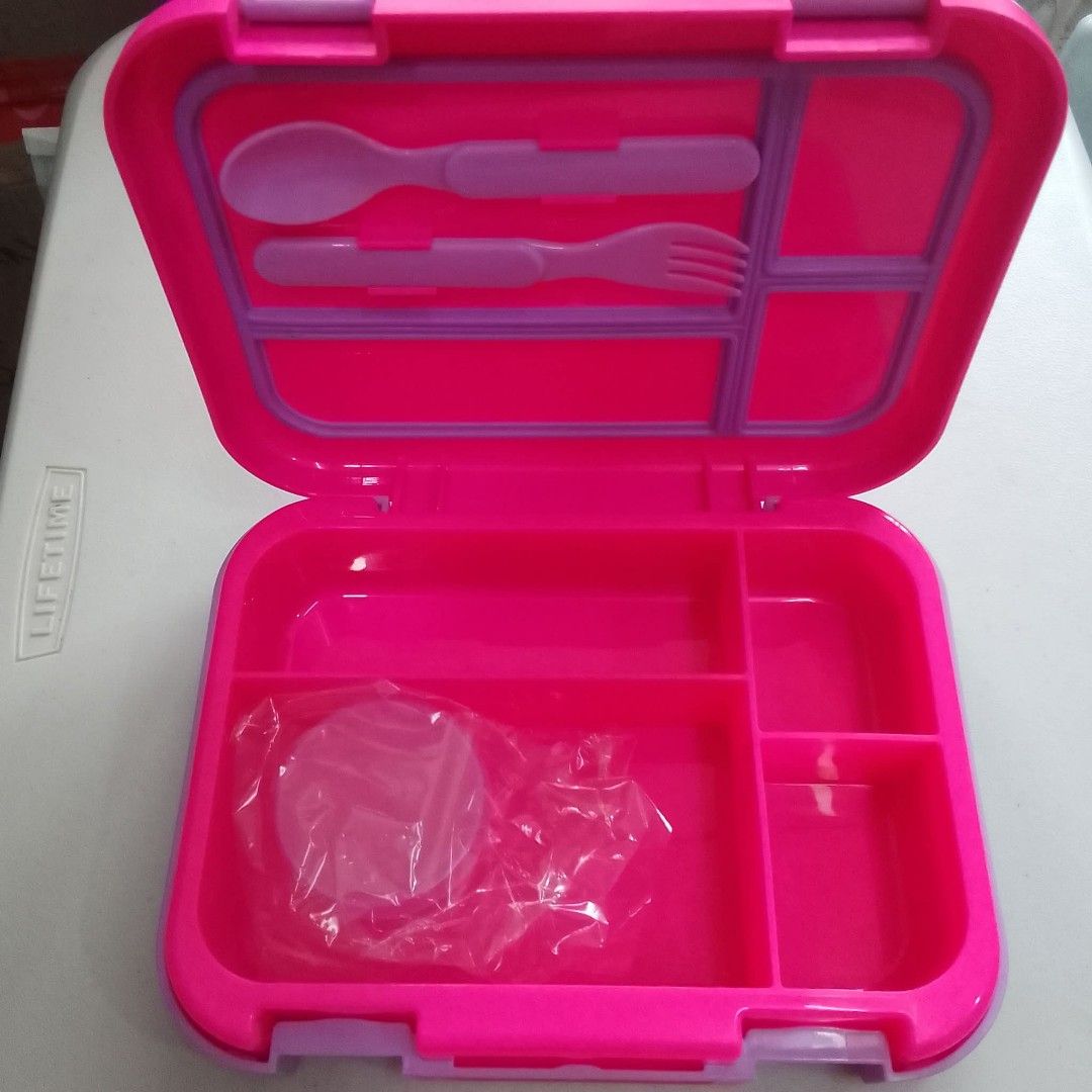 BENTO BOX FROM CANADA 🇨🇦 (Category: Other Kitchenware & Tableware) located in Baguio. Submitted by ellromavariety (Listing ID 1459035244, Image 1). Description: Bento Box Set ✓ Easy carry handle Includes: • 1 bento box • 1 fork • 1 spoon • 1 dressing container Colors avail: Blue and Pink Brandnew items From Canada 🇨🇦.