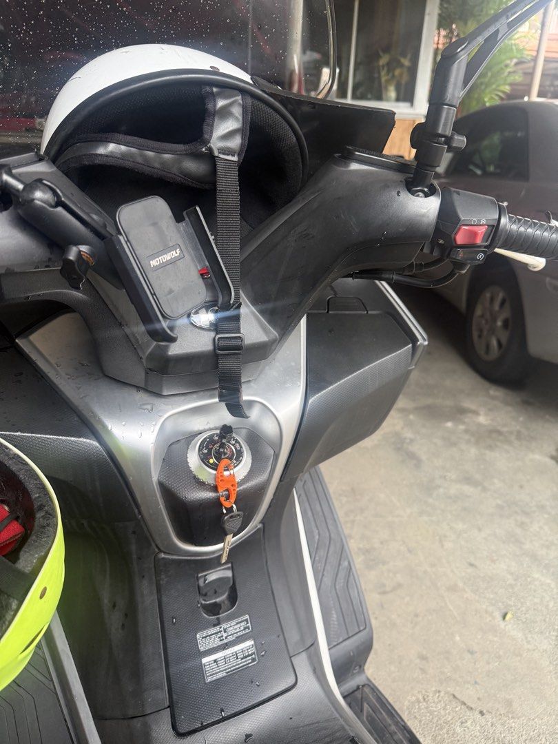 Black Scooter with Top Box and Windshield (Category: Motorbikes for Sale) located in Antipolo. Submitted by rafflesia8 (Listing ID 1459001574, Image 1). Description: Selling a black scooter. It has a large windshield and a rear top box for storage. Comes with a phone mount on the handlebars. Helmets are not included. Ready for a new owner. Inquire for more details..