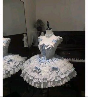 (Category: ) located in . Submitted by twinklefairyfinds (Listing ID 1458929944, Image 1). Description: .