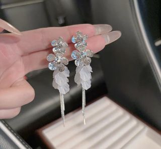 (Category: ) located in . Submitted by chic_runway (Listing ID 1459009445, Image 1). Description: .