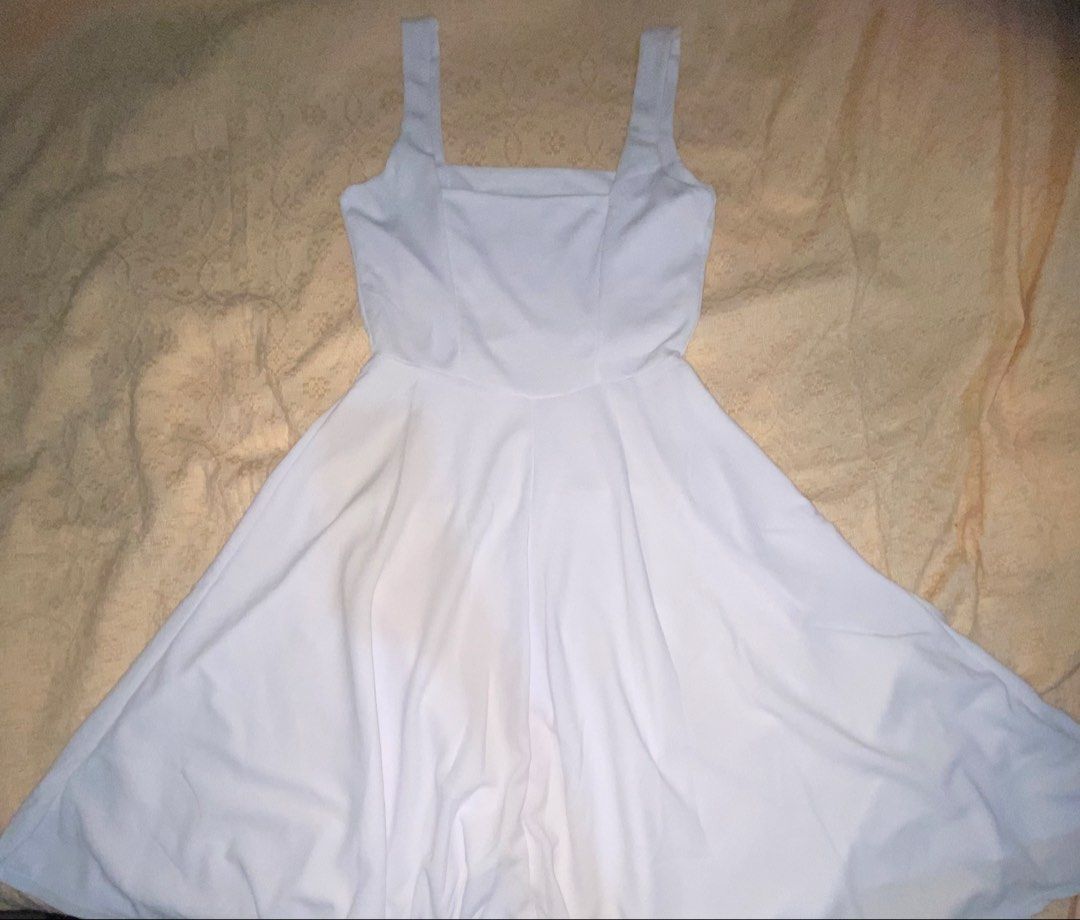 Bodycon White Cocktail Dress (Category: Dresses) located in Magsingal. Submitted by lianne_avee (Listing ID 1458893206, Image 1). Description: Payment Methods: GCash, Maribank Delivery Option (shouldered by buyer): J&T shipping NO CANCELLATION.