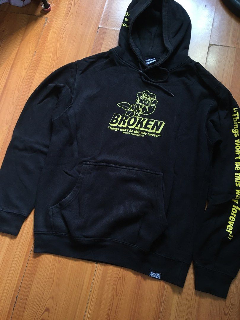 Broken promises hoodie (Category: Coats, Jackets and Outerwear) located in San Juan City. Submitted by sashoppeepipi (Listing ID 1458889206, Image 2). Description: .