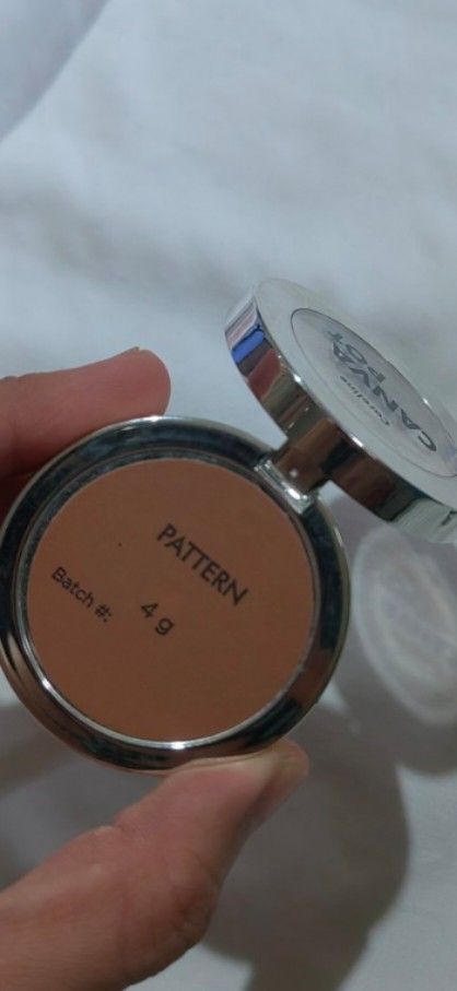 Canva Pot Bundle (Category: Makeup) located in Taguig. Submitted by mryjwll (Listing ID 1458966323, Image 3). Description: Careline Canva Pot - Engraved - Pattern Selling as bundle.