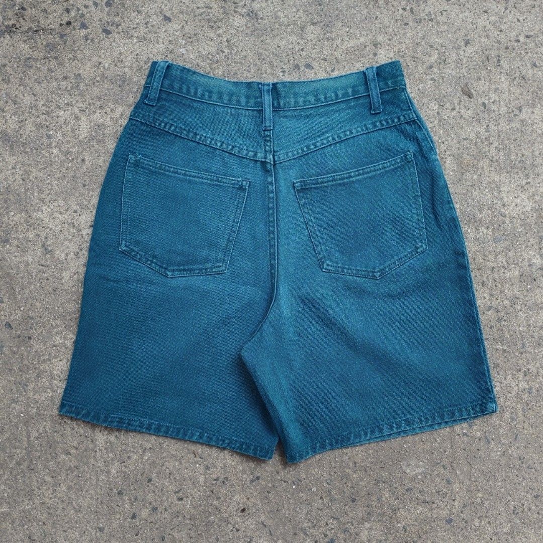 Carolina Colours Denim Jorts (Category: Shorts) located in Manila. Submitted by cyprus.thrift (Listing ID 1458901907, Image 2). Description: Carolina Colours Jorts good condition ready to wear +sf dimes: waist 26-28 length 18 leg hole 11 rise 13 issue: lints.