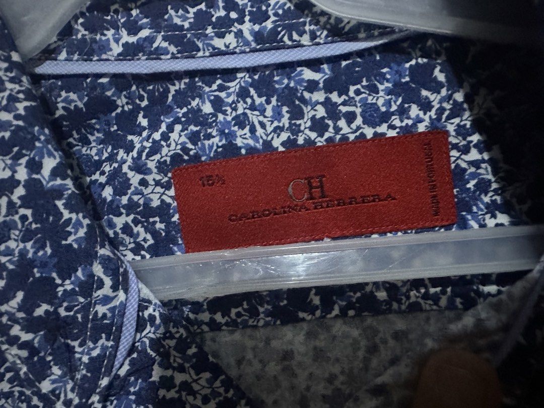 Carolina Herrera (Category: Longsleeves) located in Antipolo. Submitted by capizexport (Listing ID 1458953500, Image 3). Description: Carolina Herrera Size 15 1/2 Euro sizing Price 2000 pesos Authentic or money back Bought in Dubai Not thrifted No longer using .