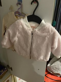 (Category: ) located in . Submitted by giannas_preloved (Listing ID 1458972841, Image 1). Description: .