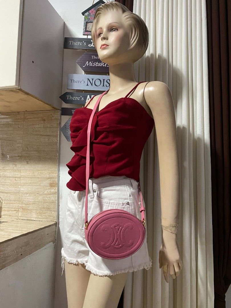 Celine mini sling (Category: Luxury Bags & Wallets) located in Tagum. Submitted by luxbagelyas (Listing ID 1458993842, Image 1). Description: good condition no flaws sign of use only maganda pa.