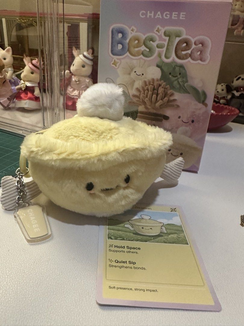 CHAGEE Blindbox Bes-Tea Plush Keychain (Category: Plushies & Soft Toys) located in Malabon City. Submitted by alysaleee (Listing ID 1459010241, Image 1). Description: .