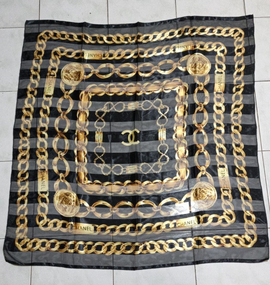 CHANEL SILK (Category: Scarves) located in Sipocot. Submitted by quickpickstuff (Listing ID 1458934644, Image 1). Description: SILK SCARF 22X22 good as new.