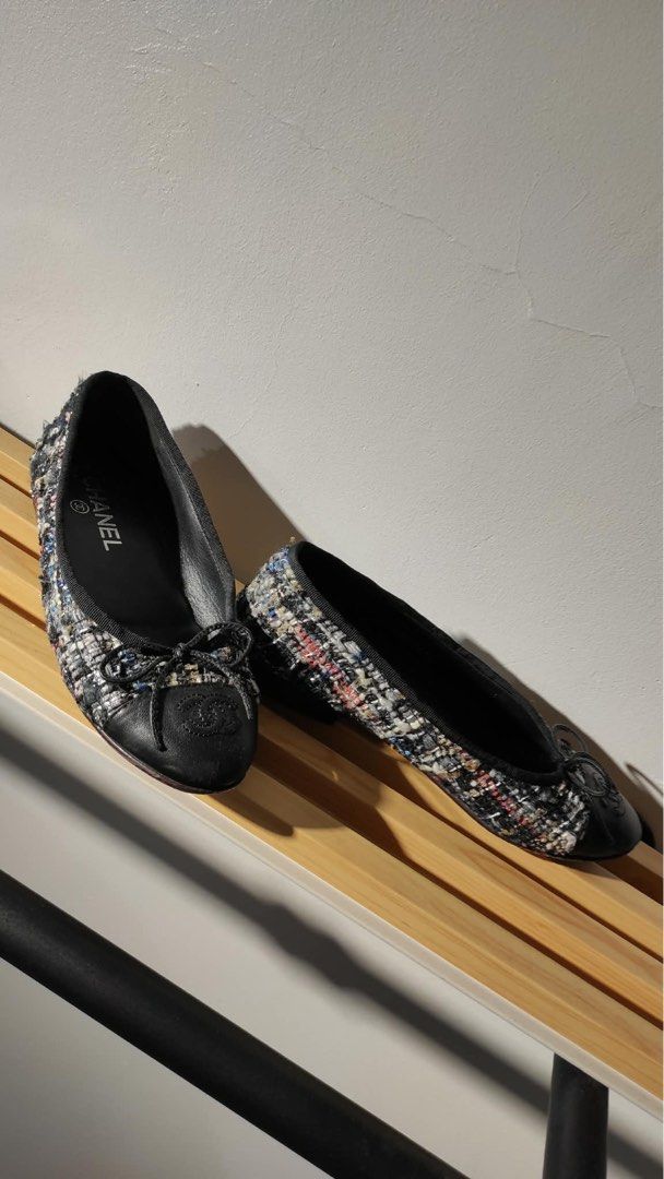 Chanel Tweed Ballet Flats (Category: Flats & Sandals) located in Pasay City. Submitted by adoseofluxxee (Listing ID 1458956230, Image 3). Description: - Authentic Chanel ballet flats - Black leather with multi-colored tweed accents - Iconic CC logo on the toe cap - Delicate bow detail - Comfortable slip-on design.