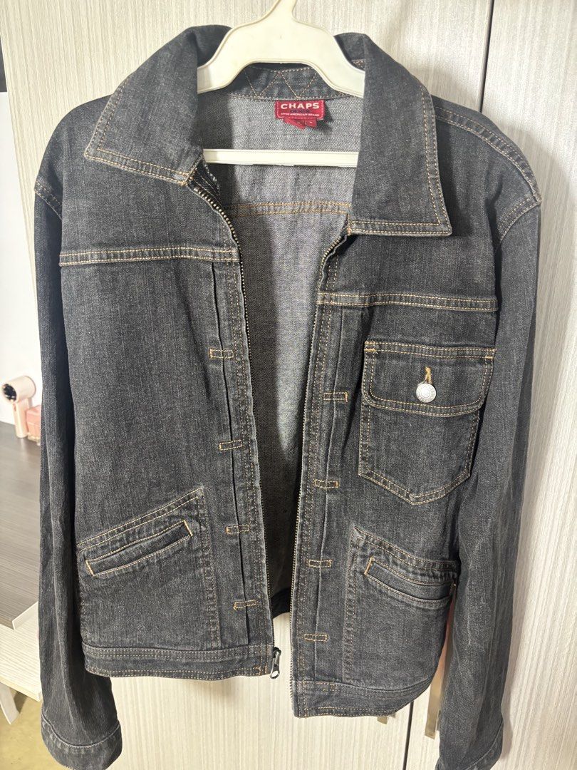 Chaps Grey Denim Jacket (Category: Coats, Jackets and Outerwear) located in Manila. Submitted by misapreloved (Listing ID 1459045749, Image 1). Description: .