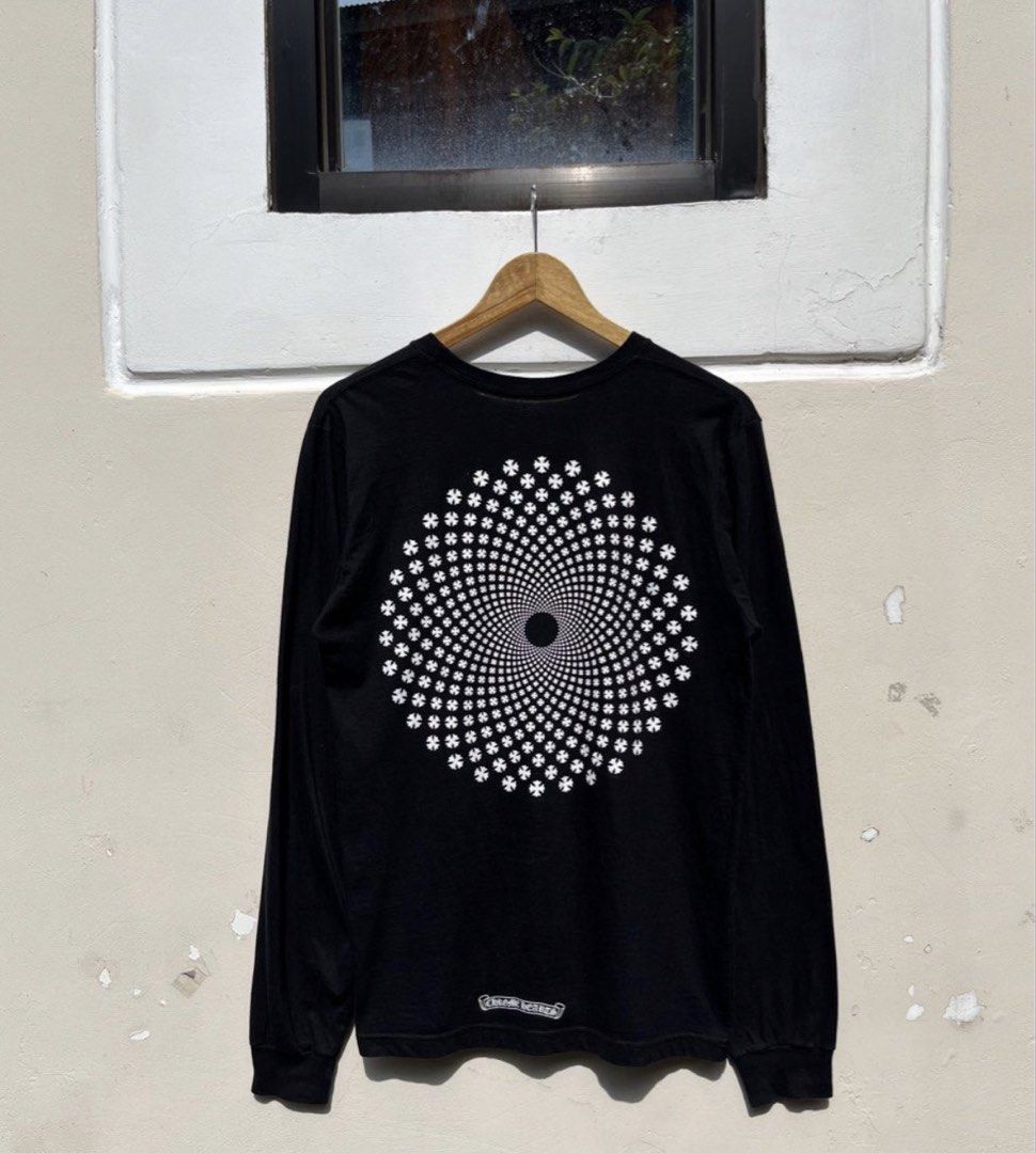 CHROME HEARTS CROSS ILLUSION LOGO L/ S (Category: Coats, Jackets and Outerwear) located in Baguio. Submitted by closetgc.clothingshop (Listing ID 1458914960, Image 1). Description: Guaranteed authentic In excellent condition Size medium on tag fits large 9.8/10 condition .
