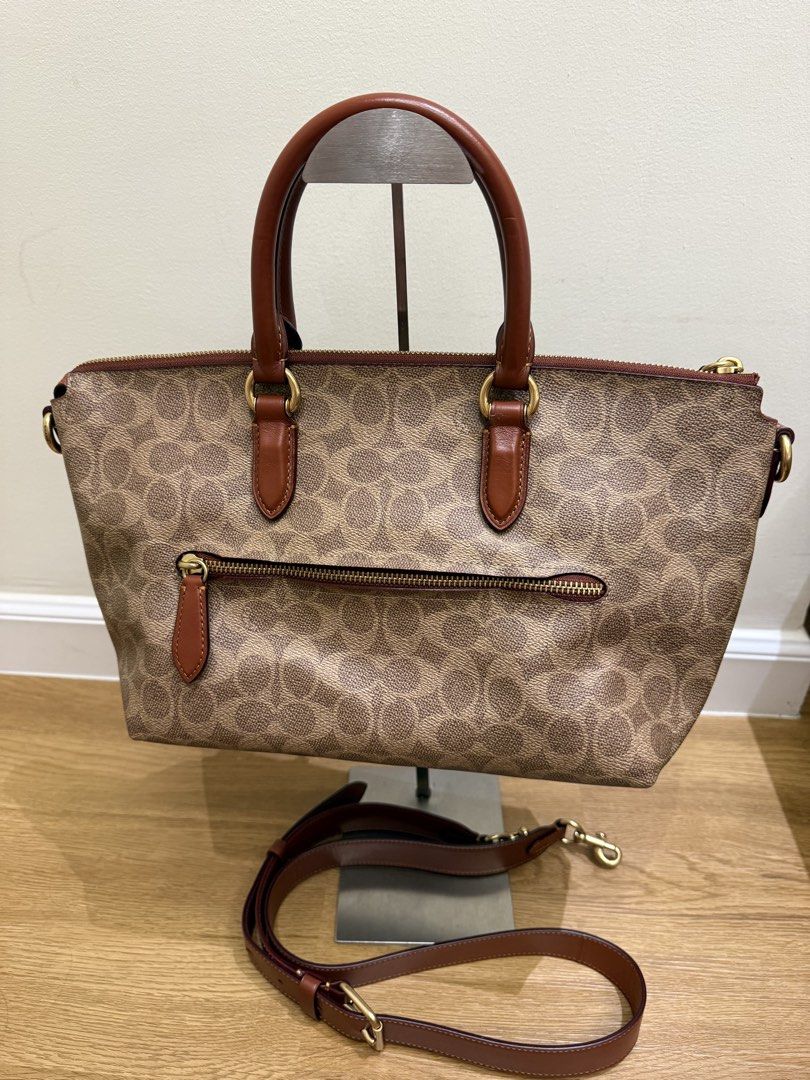 Coach Cara Satchel (Category: Shoulder Bags) located in Taguig. Submitted by slay.ph (Listing ID 1458987903, Image 2). Description: Good as new. 100% Original.