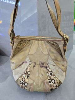 (Category: ) located in . Submitted by bags4ever (Listing ID 1458964974, Image 1). Description: .