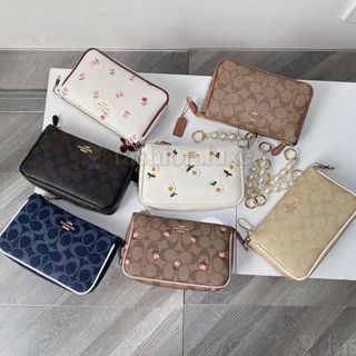 (Category: ) located in . Submitted by fashion.luxe.collection (Listing ID 1459075473, Image 1). Description: .