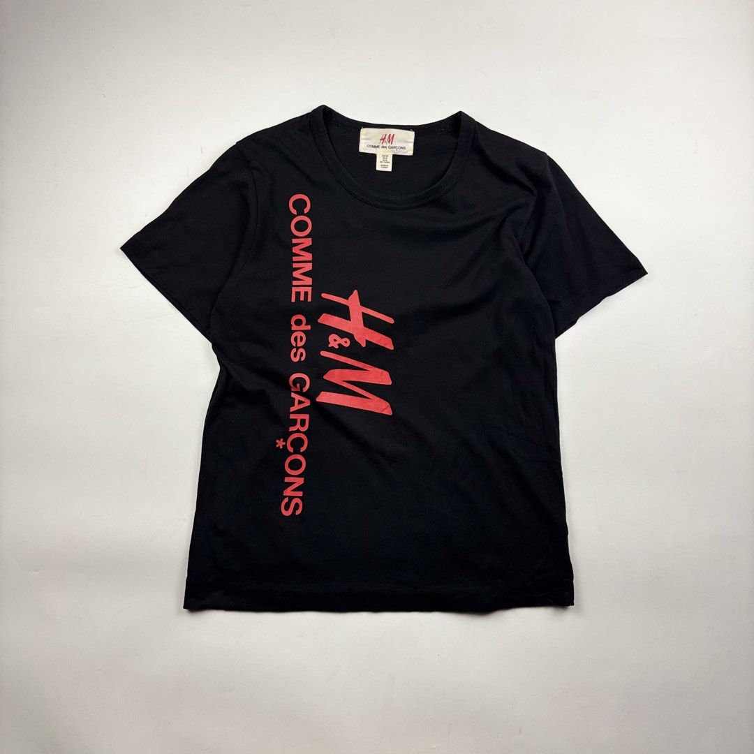 Comme des Garçons x H&M Shirt (Category: Shirts) located in Makati City. Submitted by ragrepository (Listing ID 1459015898, Image 1). Description: Comme des Garçons x H&M Shirt Tagged as Medium Length- 24.5” Pit to pit- 18” Sleeves- 7.5” Shoulder-15” Condition-9/10 Flaw- None .