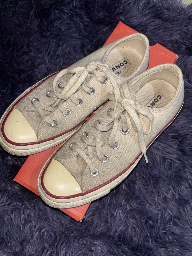 converse chuck taylor 70 (Category: Sneakers) located in Muntinlupa City. Submitted by nikysha (Listing ID 1459001436, Image 1). Description: - authentic (bought it from Robinsons Dept. Store) - size 4 UK 36.5 EUR 23 CM - size 6 womens - outside of the shoes needs cleaning - clean insole - box included .
