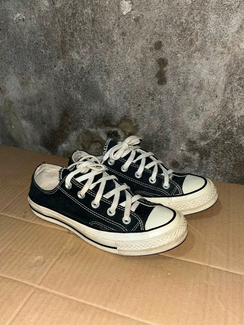 Converse Chuck Taylor All Star '70s Low (Category: Sneakers) located in Sindangan. Submitted by waterbop (Listing ID 1459028655, Image 1). Description: Converse Chuck Taylor All Star '70s Low US Men's: 4 US Women's: 6 UK: 4 EUR: 36.5 KOR / CM: 230 mm (23 cm) EXCELLENT CONDITION COLOR RATE 10/10 ISSUE ( HEEL DRAG SEE PICS ) 1,149 + SF LOC MINDANAO.