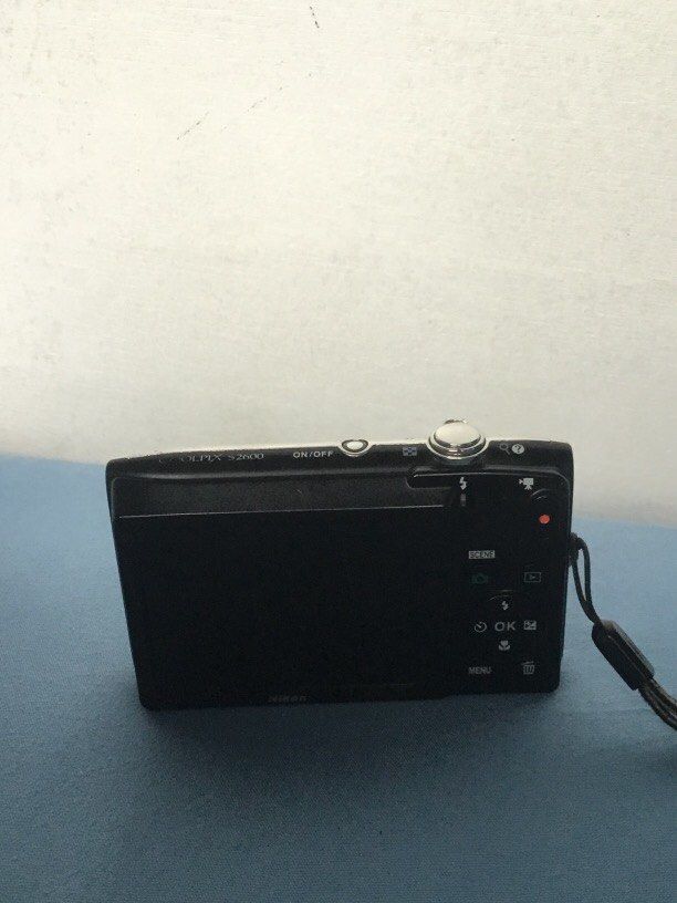 Coolpix s2600 nikon digital camera (Category: Cameras) located in Manila. Submitted by nathaniel_ang (Listing ID 1458946925, Image 2). Description: .