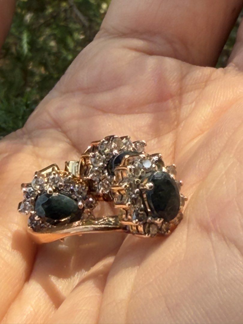 Diamond Ring and Earrings (Category: Precious Stones) located in Davao. Submitted by fiorele (Listing ID 1458952535, Image 2). Description: Preloved diamond ring and earrings set Diamonds and black (purchased in Justjewels Glorietta 4) Barely used 14k yellow gold size 6.5 sf c/o buyer no cod .
