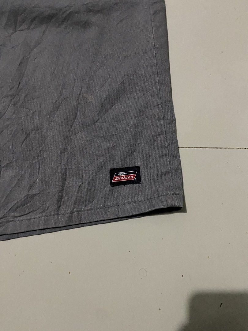 Dickies Grey Work Shorts Men's Size 34 (Category: Shorts) located in Makati City. Submitted by dymon_08 (Listing ID 1459045020, Image 3). Description: - Grey Dickies work shorts - Classic and comfortable fit - Iconic Dickies logo patch - Perfect for everyday wear or work - Secure button and zip closure - Two side pockets and two back pockets.
