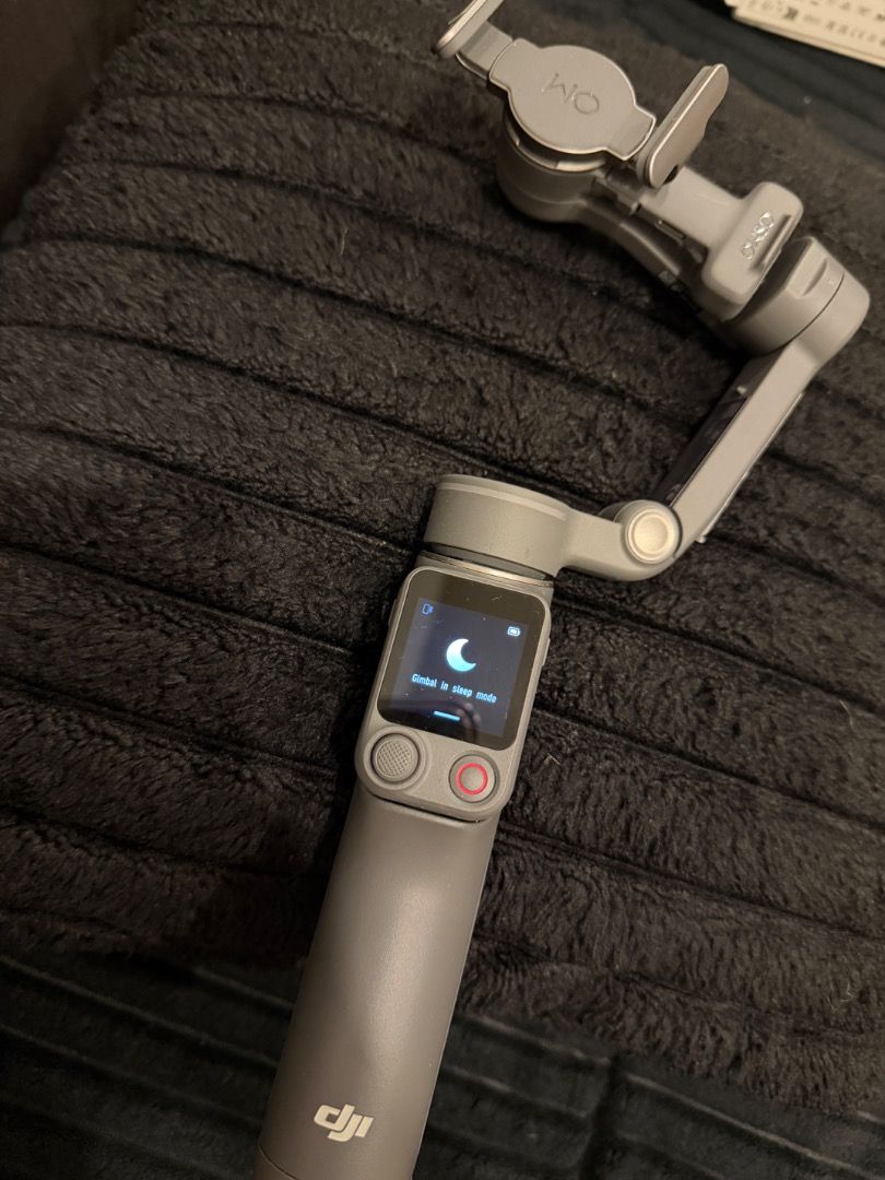 dji osmo mobile 8p (Category: Other Gadgets) located in Malabon City. Submitted by brightowl.365013 (Listing ID 1458896023, Image 2). Description: 📱 FOR SALE: DJI Osmo mobile 8p ✨ Good condition / lightly used ✅ Fully working 📦 Complete inclusions 🎥 Perfect for vlogging, TikTok, reels, and 360° videos 💰 Price: ₱ 7000 📍 Location: malabon 🚚 Shipping / Meet-up: malabon 📩 PM me if interested!.