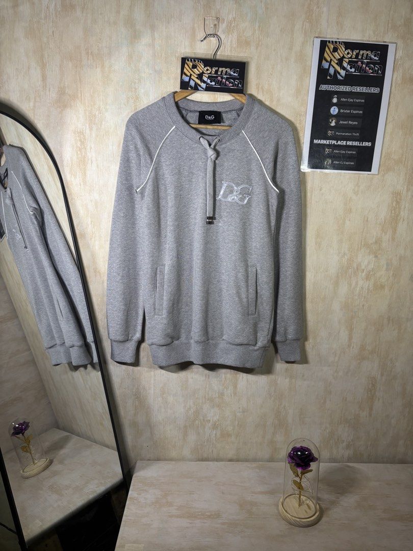 DOLCE & GABBANA PULLOVER SWEATSHIRT FOR WOMENS (Category: Coats, Jackets and Outerwear) located in Cabuyao City. Submitted by pormanation-thrift-store (Listing ID 1459031806, Image 2). Description: DOLCE & GABBANA PULLOVER SWEATSHIRT FOR WOMENS Condition: LIKE NEW Color rate: 10/10 (PWEDE SA MASELAN) Size: 40 Dimes: 17”Wx28”L Issue: NONE‼️ Price: 2500.