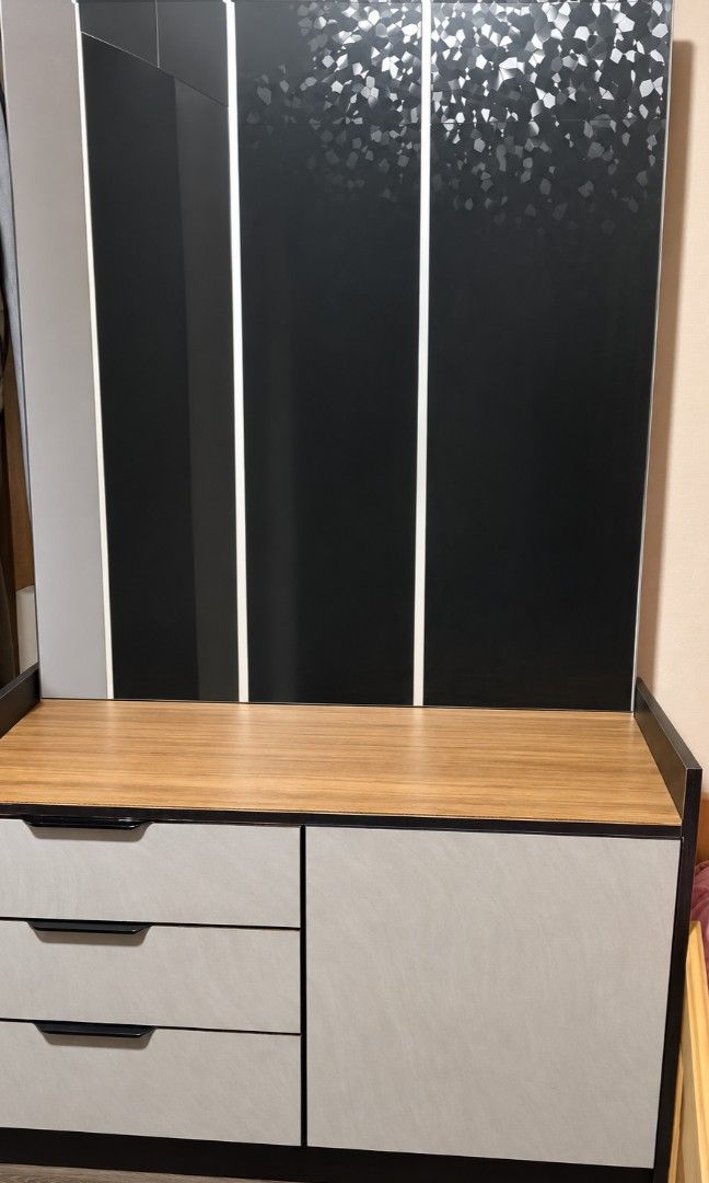 Dressing table (Category: Shelves, Cabinets & Racks) located in Singapore. Submitted by ibakeicookbyahyeen (Listing ID 1458914136, Image 1). Description: Hi everyone, I would like to give away this dressing table with mirror for FREE, hopefully to someone who genuinely needs it. 🤍 ✨ Free for blessing ✨ Dressing table with drawers & cabinet ✨ Good condition and still usable ✨ Self-collection ✨ Please arrange your own transport and manpower for co