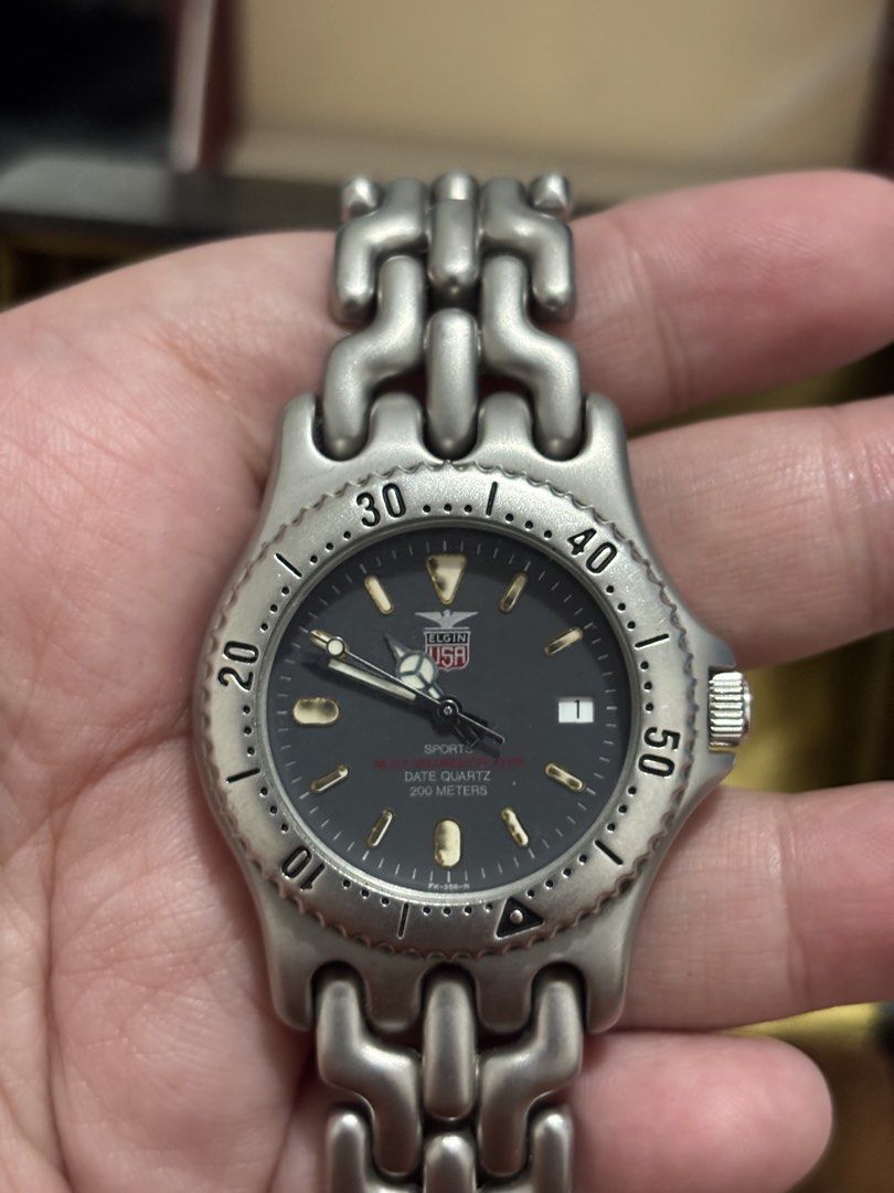 Elgin Divers Watch (Category: Men's Watches) located in Cainta. Submitted by timelesswatchbycla3.0 (Listing ID 1459033996, Image 1). Description: 40mm Sign of use Faded lume Up to 7 inch wrist size Inclusion: orig box As is.