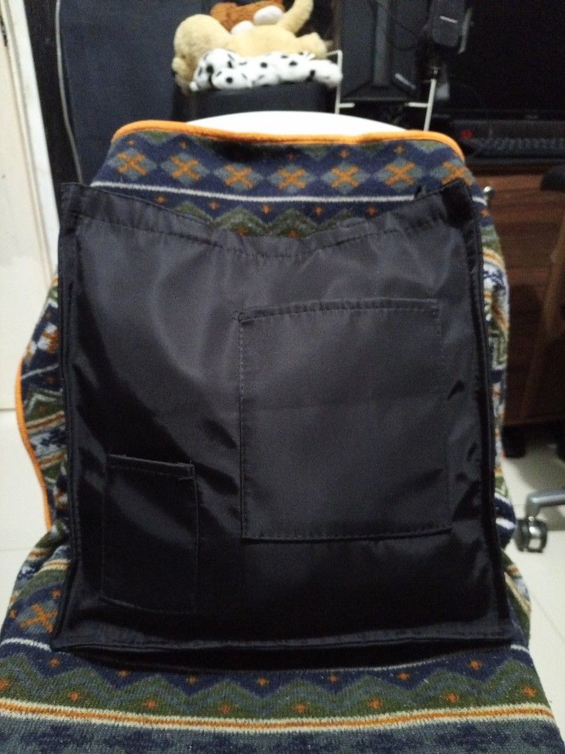 ENVY NYLON TOTE BAG (Category: Tote Bags) located in Davao. Submitted by hermiepiam75360 (Listing ID 1459032072, Image 1). Description: .