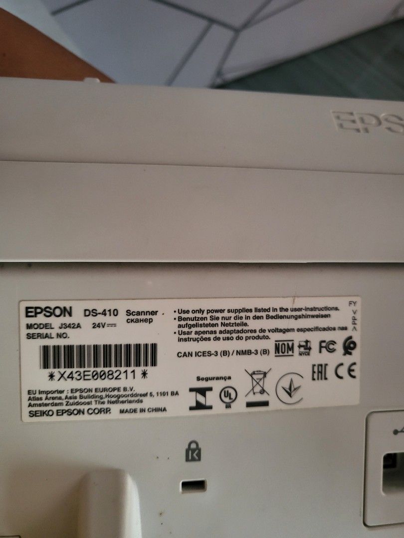Epson DS-410 Document Scanner (Category: Printers, Scanners & Copiers) located in Mandaluyong City. Submitted by cess_badinas (Listing ID 1458993571, Image 2). Description: - Epson DS-410 Document Scanner - Power: 24V DC - Connectivity: USB - Features: Fast document digitization - Condition: Tested and working.