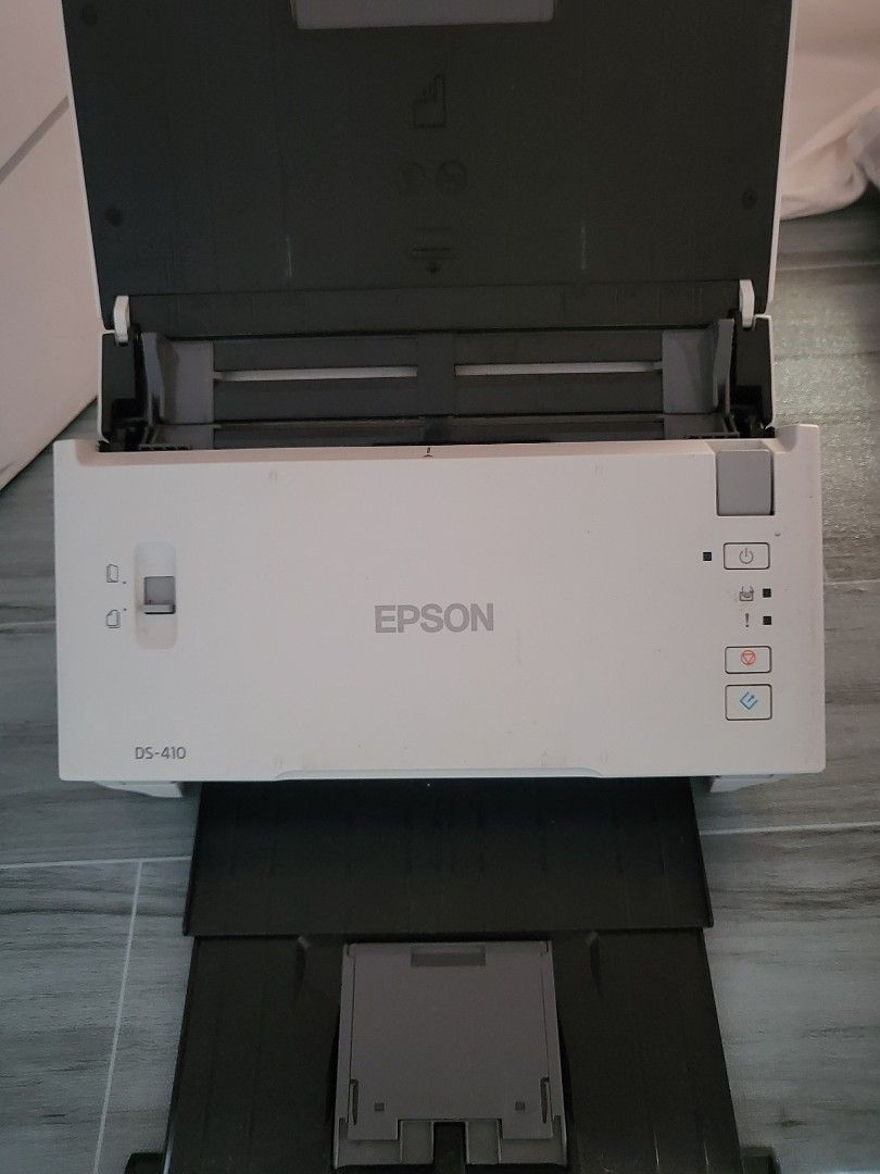 Epson DS-410 Document Scanner (Category: Printers, Scanners & Copiers) located in Mandaluyong City. Submitted by cess_badinas (Listing ID 1458993571, Image 1). Description: - Epson DS-410 Document Scanner - Power: 24V DC - Connectivity: USB - Features: Fast document digitization - Condition: Tested and working.