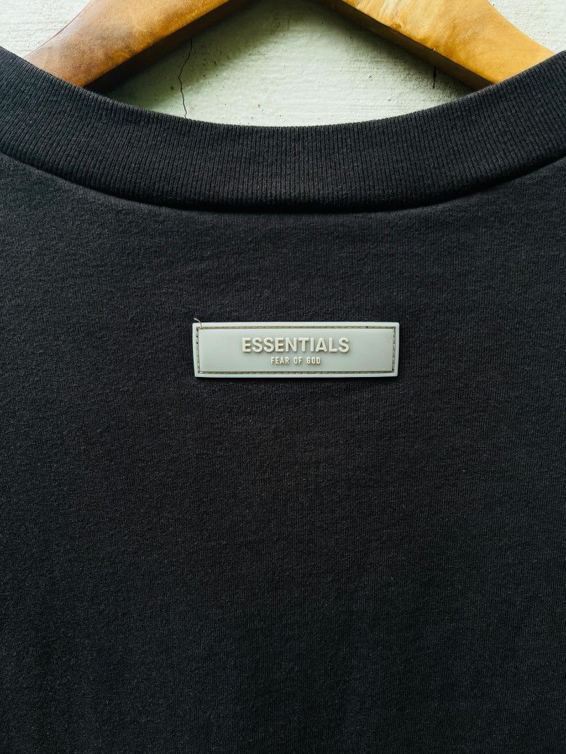 Essentials (Fear Of God) (Category: Tshirts & Polo Shirts ) located in Malasiqui. Submitted by thriftmeupofficial (Listing ID 1458919987, Image 3). Description: 🏷Essentials 1977 Dimensions: 23.5 x 30/ M on tag fit to XL Condition: Excellent Color Rate: 9.5/10.