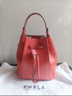 (Kategori: ) berada di . Dikirim oleh _amiinah (ID iklan 1458948596, Gambar 1). Deskripsi: .