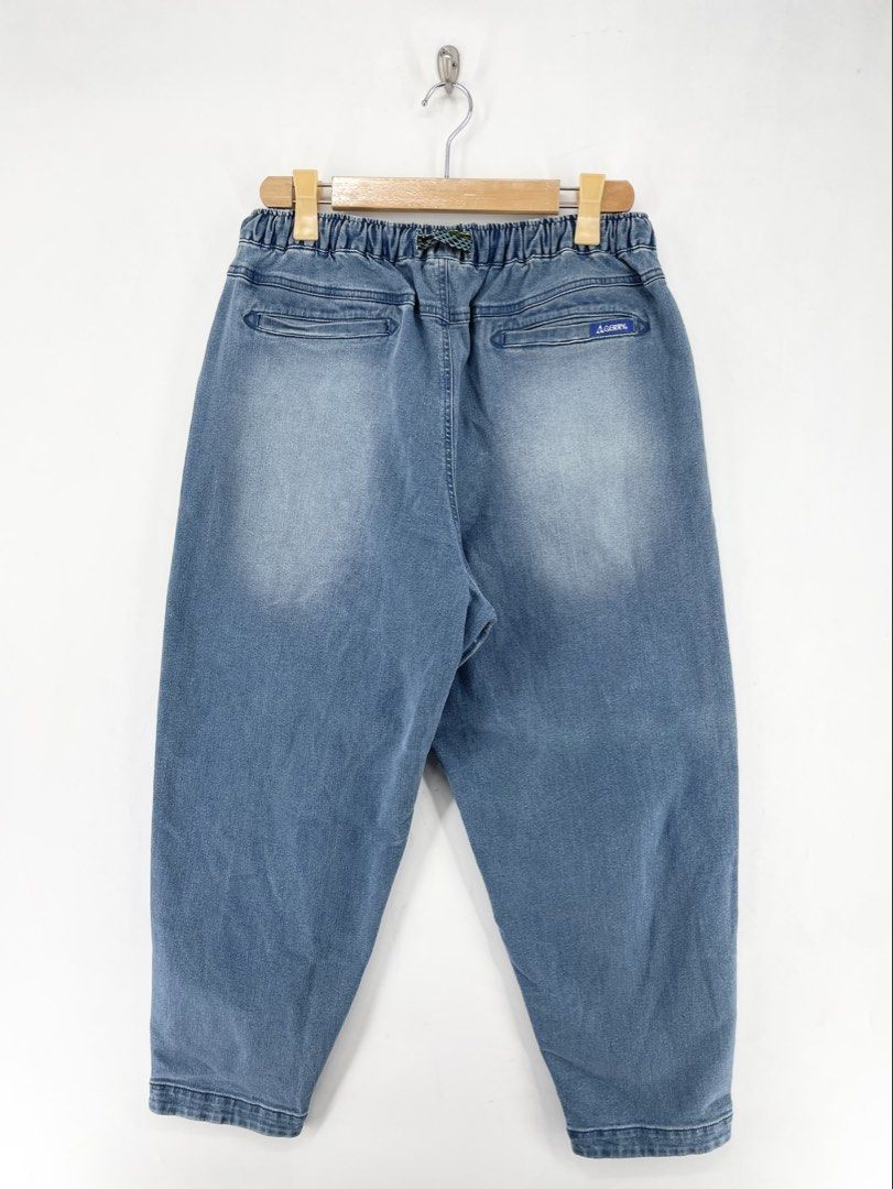 Gerry Denim Baker Climbing Balloon Pants (Category: Jeans) located in Mandaluyong City. Submitted by armrhts (Listing ID 1459057288, Image 2). Description: Size: Large on tag Dimensions(inches) •Waist/Width : 32"-34" •Hip: 24" •Front Rise: 15" •Thigh: 15" •Inseam: 26" •Outseam/Length : 37" •Leg Opening: 6".