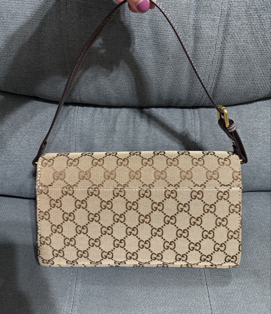 GG Horsebit Ristretto (Category: Shoulder Bags) located in Quezon City. Submitted by chic.bags (Listing ID 1458910221, Image 2). Description: Coded Good as new No issue Actual photo posted Japan preloved Mop: gcash.