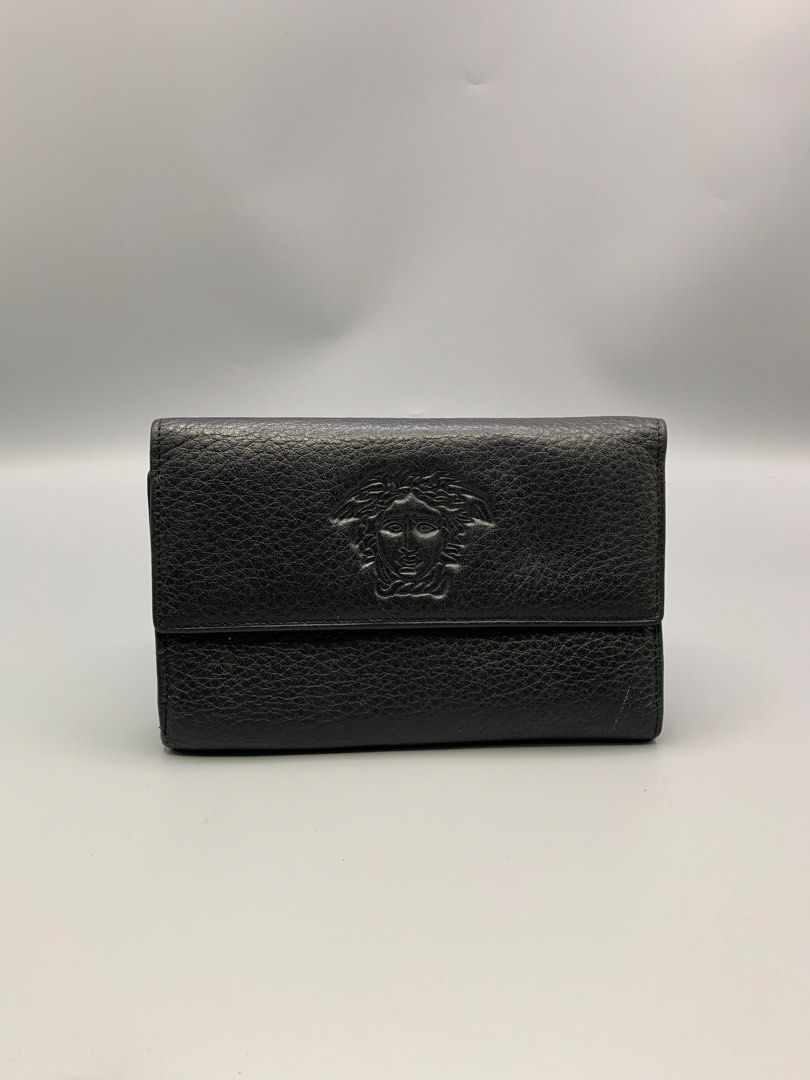 GIANNI VERSACE WALLET (Category: Wallets & Card holders) located in Bulacan. Submitted by ridersthrift_ph (Listing ID 1458944645, Image 1). Description: In Great Condition Authentic Issue Snap button only Repairable Gcash Payment Bulacan 📍.