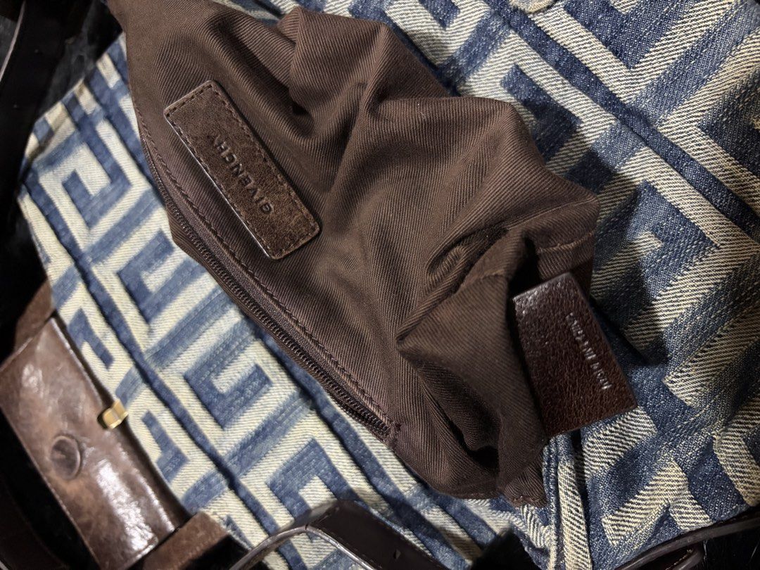 Vintage Givenchy Denim Baguette y2k Shoulder Kili Bag (Category: Luxury Bags & Wallets) located in Tuguegarao City. Submitted by blairxoxowear (Listing ID 1459005285, Image 2). Description: .