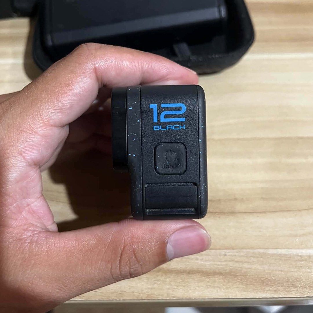 Go Pro Hero 12 (Category: Cameras) located in Santa Rosa. Submitted by bats_ (Listing ID 1459039674, Image 3). Description: Accessories - Original box included - 3 battery - Battery case charger - Waterproof case - Open case - Lens cover 3 colors with bag case - Floating handle mount No any hidden issues RFS: Need Funds Loc: Santa Rosa Laguna.