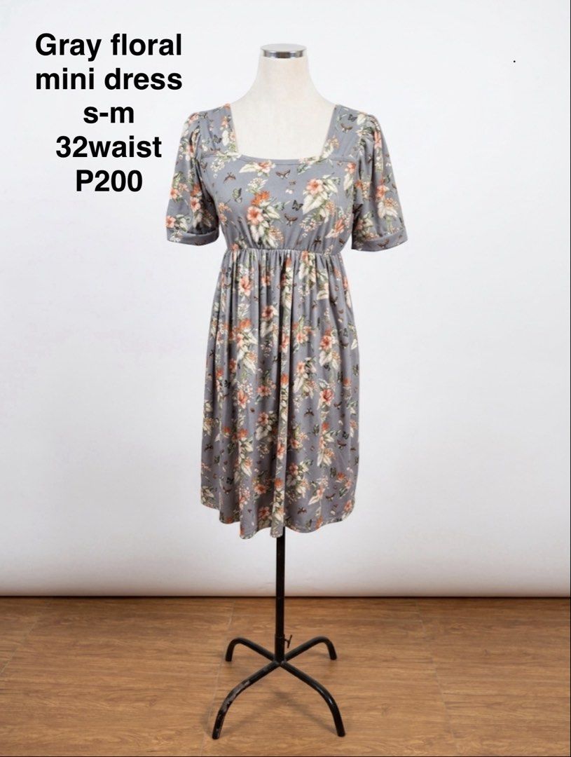 Gray Floral Mini Dress S-M (Category: Dresses) located in Manila. Submitted by sonza1979 (Listing ID 1458916853, Image 1). Description: - Adorable gray mini dress with a charming floral print. - Features stylish short puff sleeves. - Elegant square neckline. - Comfortable elasticated waist for a perfect fit. - Size: S-M (fits up to 32" waist). - Ideal for casual outings and everyday wear..