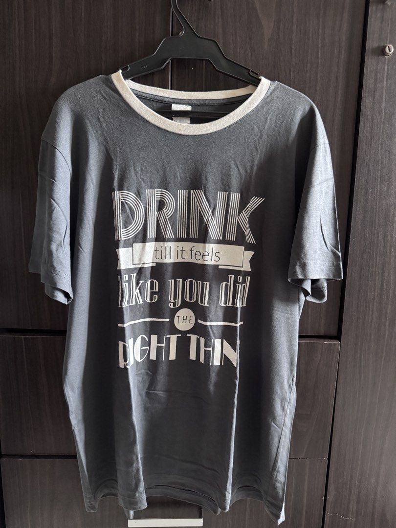 Grey Graphic T-shirt (Category: Shirts) located in Manila. Submitted by enzomagbat44789 (Listing ID 1458994950, Image 1). Description: Medium | 20x27 Preloved | Not Ukay 10/10 Condition No issues Shipping via JnT / LBC (COD).