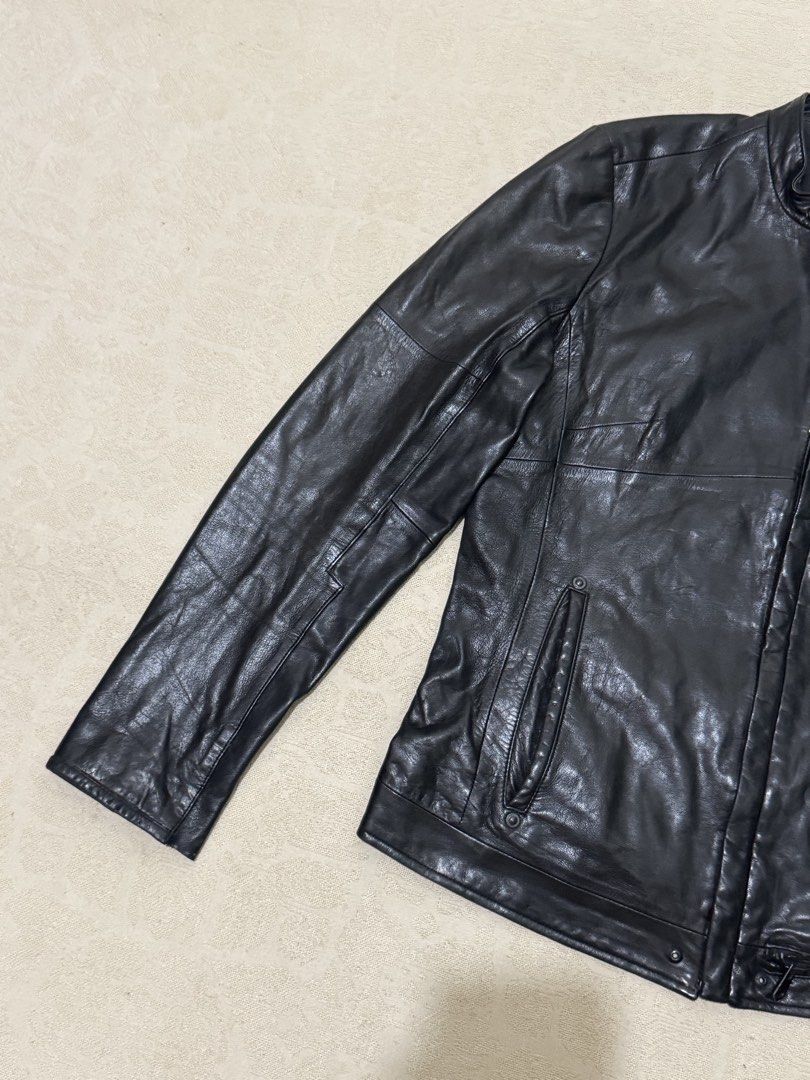 Gstar RAW Gunner Leather Motorcycle Jacket (Category: Coats, Jackets and Outerwear) located in Angeles City. Submitted by luigisells (Listing ID 1459032172, Image 3). Description: Size M L24.5” W20.5” Excellent Condition Issue/s: none * 600 usd srp MOP: Gcash or Bank Transfer Courier: J&t Express.