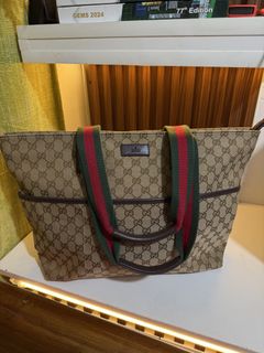 (Category: ) located in . Submitted by THRIFTTHRILLBAGS (Listing ID 1459016069, Image 1). Description: .